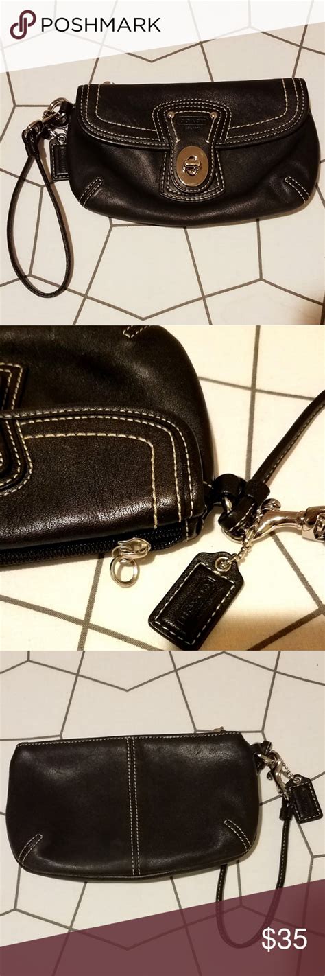 coach turnlock wristlet